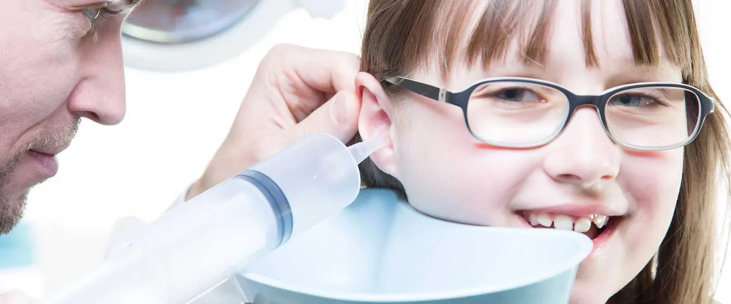 Emniyetevler Kulak Yıkama - Kulak Temizle İşlemi